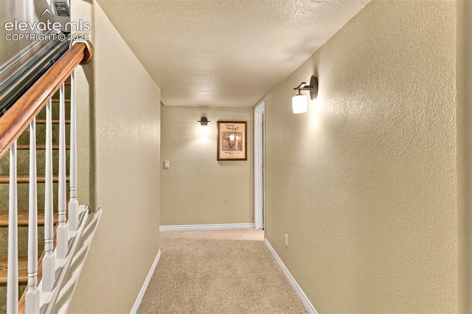 Photo 31 of 1952 London Carriage Grove, Colorado Springs