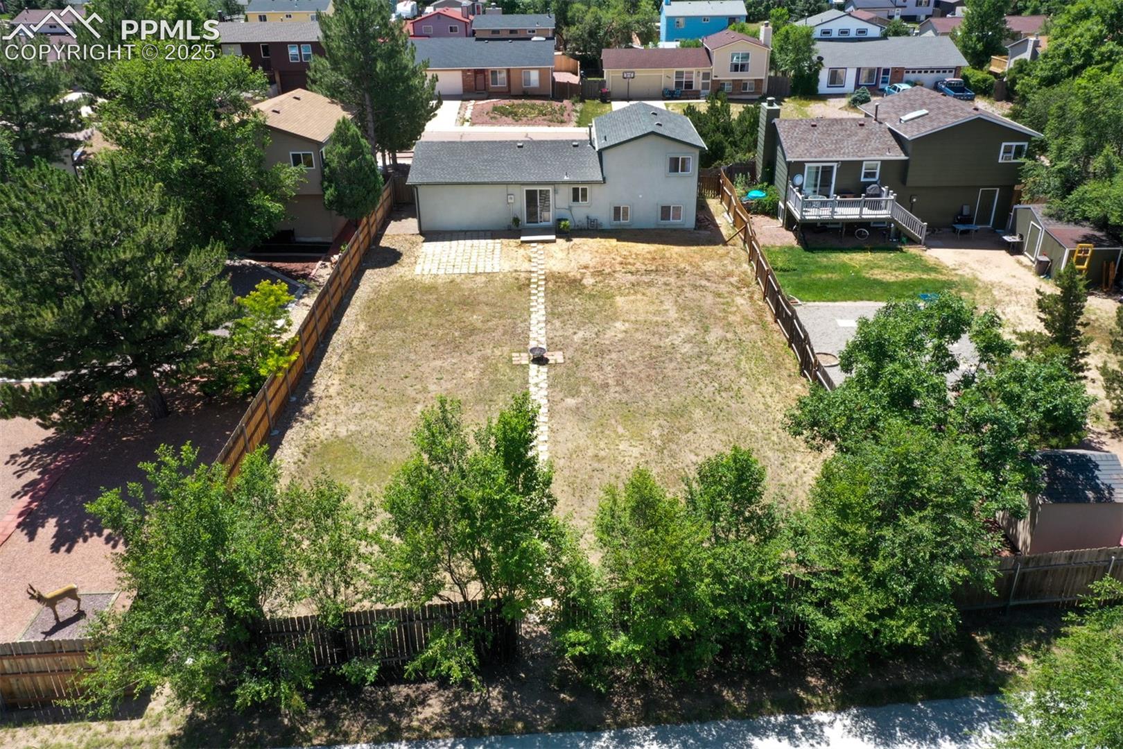 5002 Nolte Dr, Colorado Springs, CO 80916