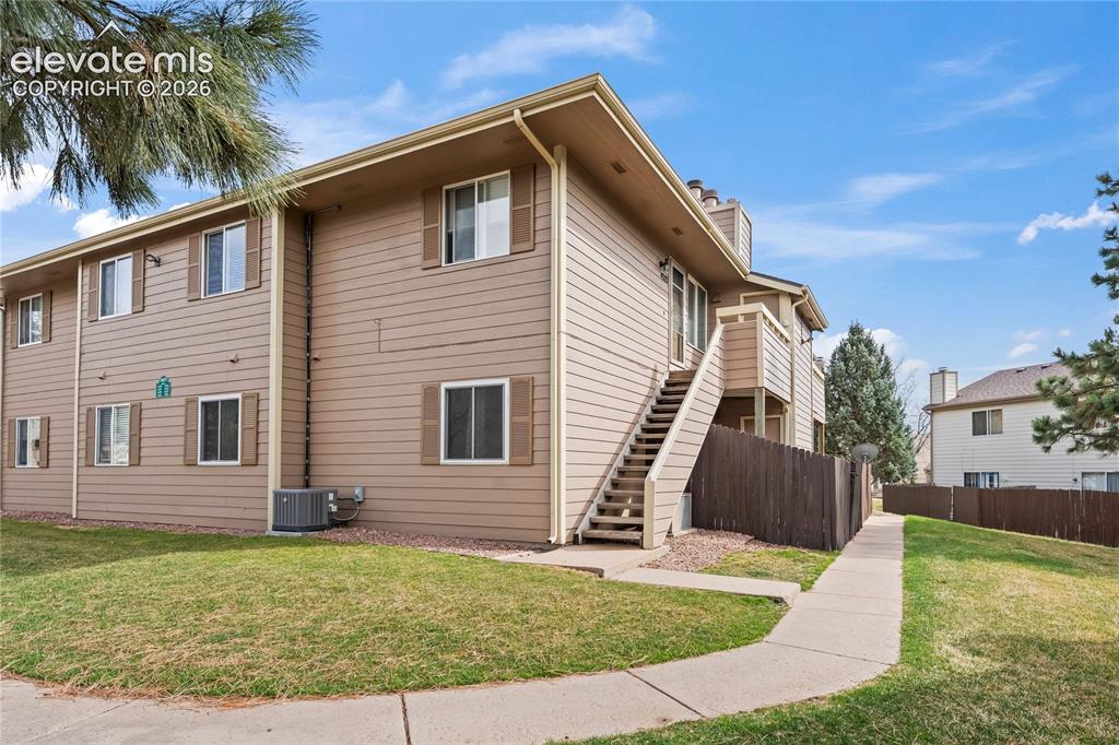 4323 Hawks Lookout Ln, Colorado Springs, CO 80916