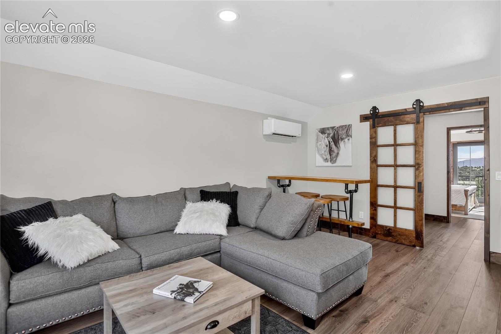 Guest suite living & dining areas