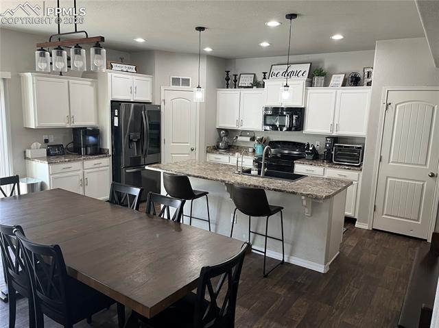 4029 Creek Legend Vw, Colorado Springs, CO 80911