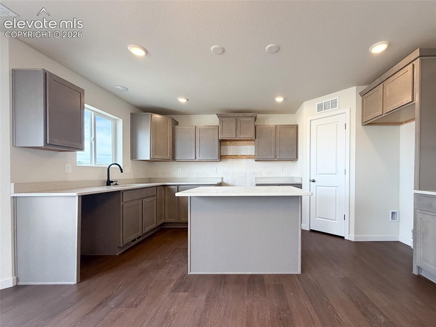 Photo 9 of 7840 Moore Drive, Colorado Springs