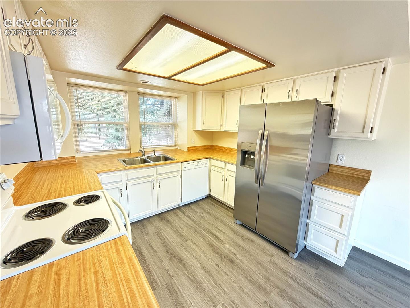 7340 Contrails Dr, Colorado Springs, CO 80920