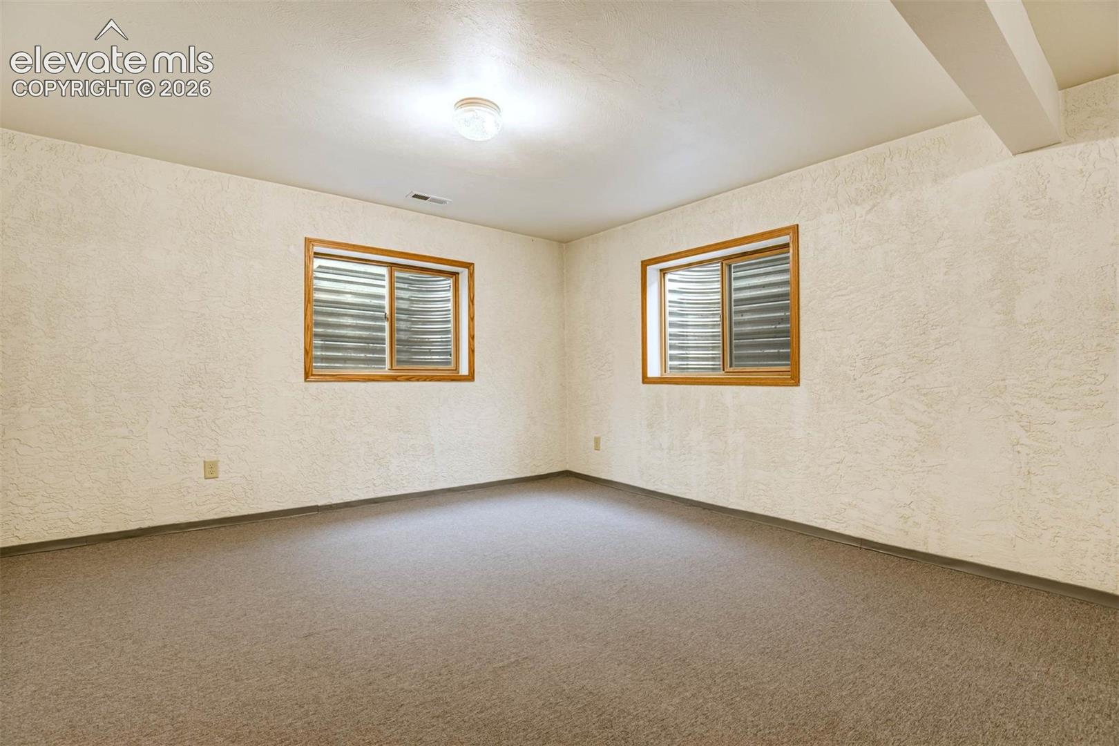 Photo 32 of 2170 Heatherdale Drive, Colorado Springs