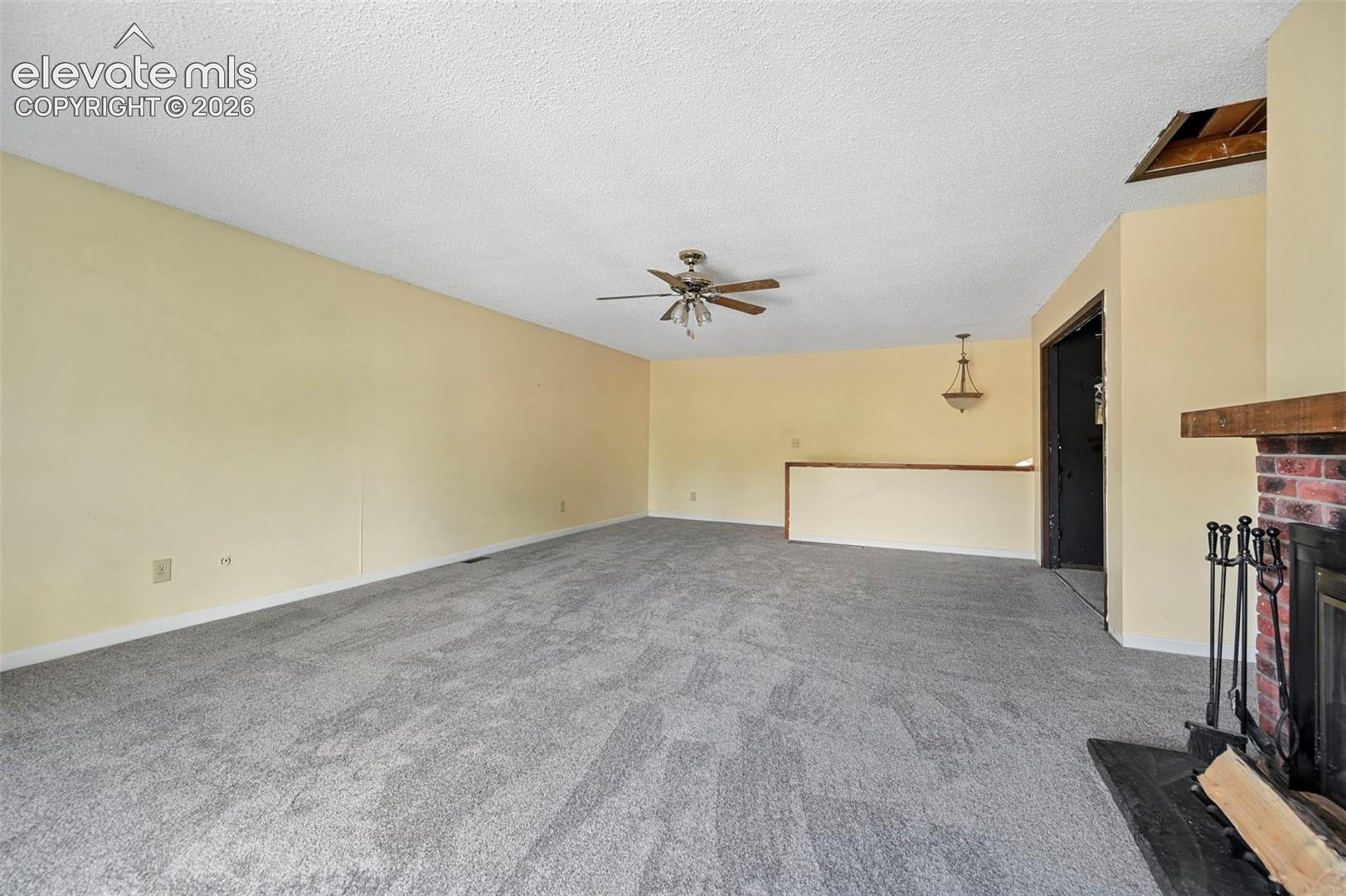 Photo 9 of 851 San Bruno Place, Colorado Springs
