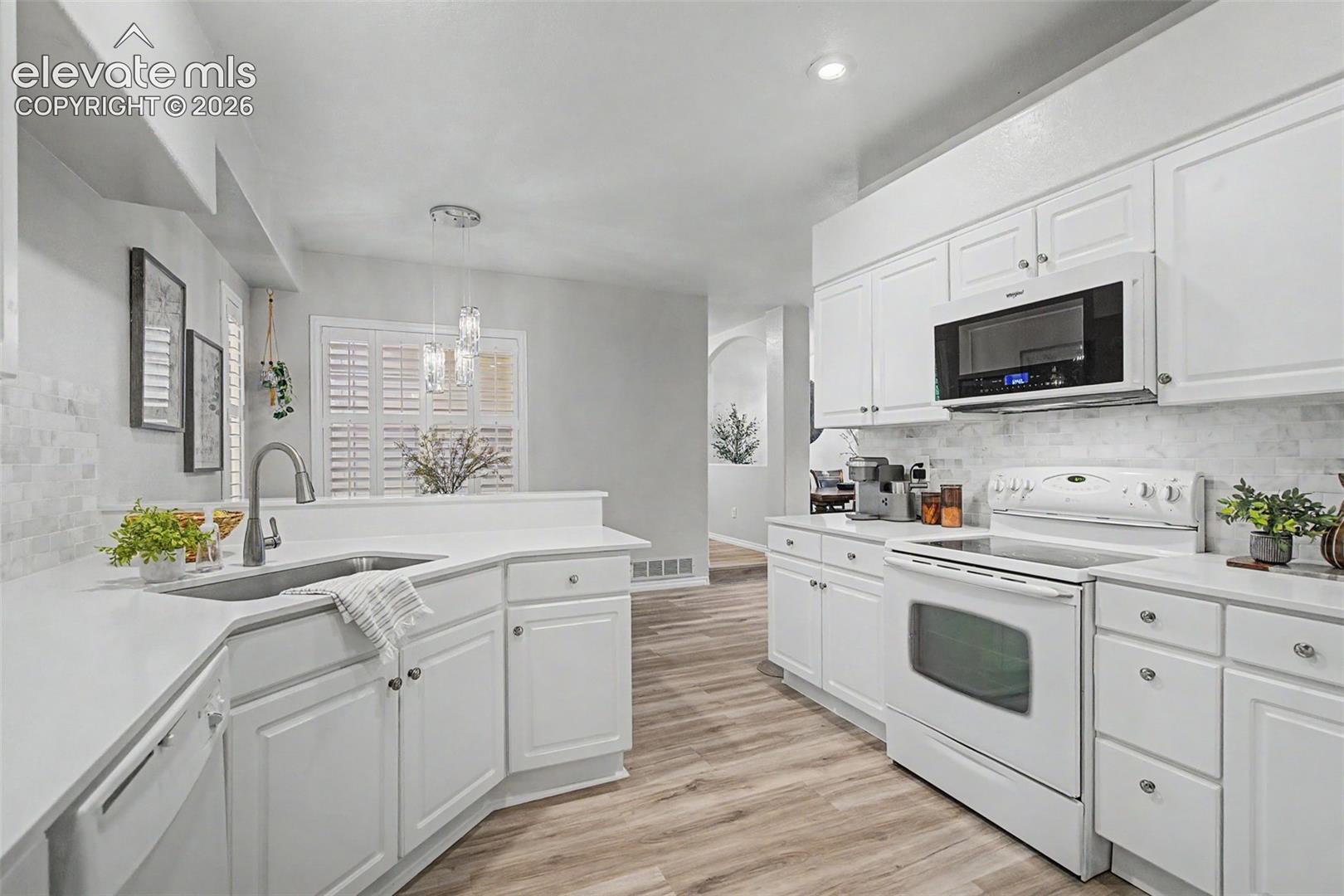 Photo 17 of 4475 Songglen Circle, Colorado Springs