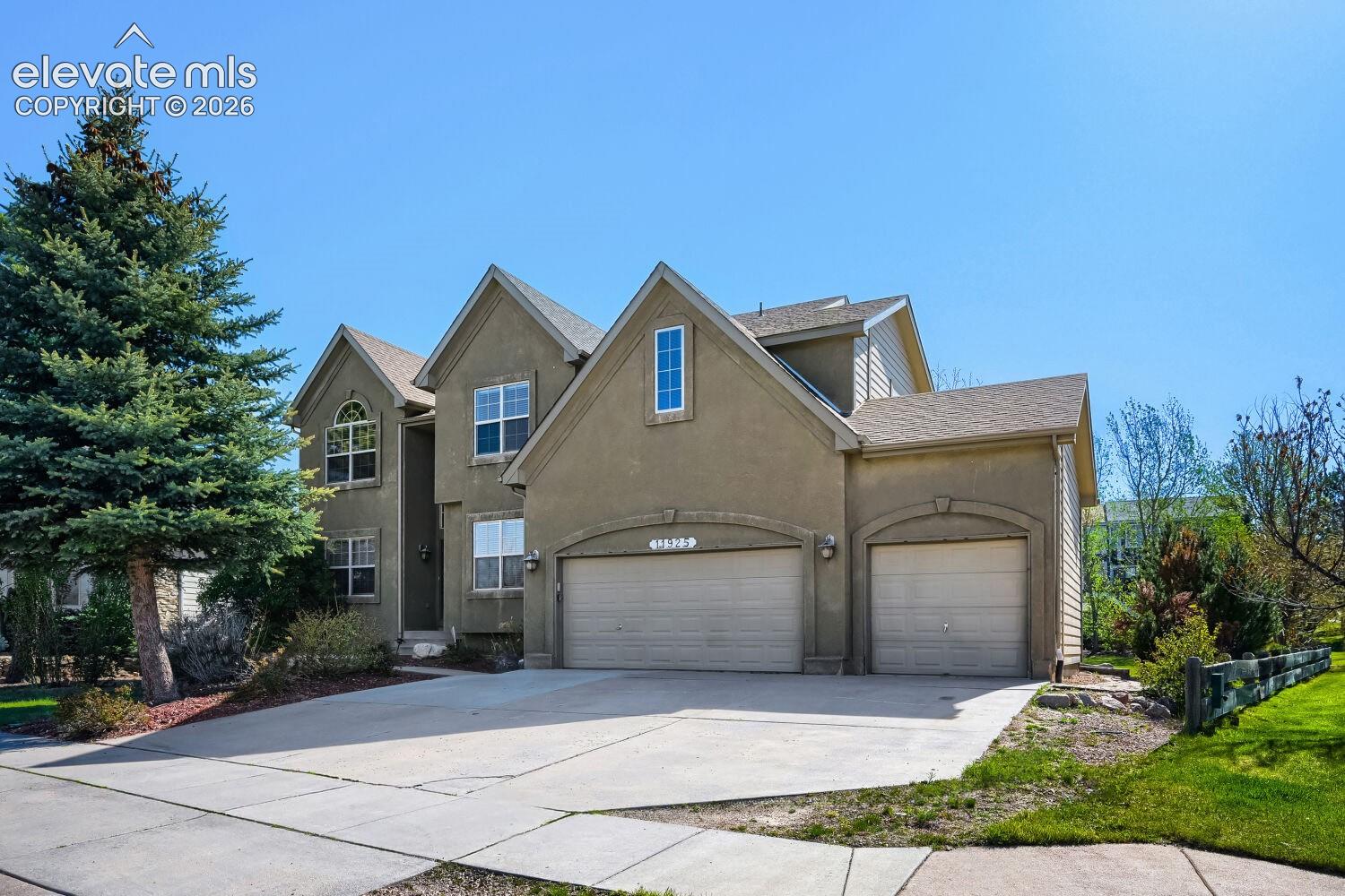 11925 Hanging Valley Way, Colorado Springs, CO 80921