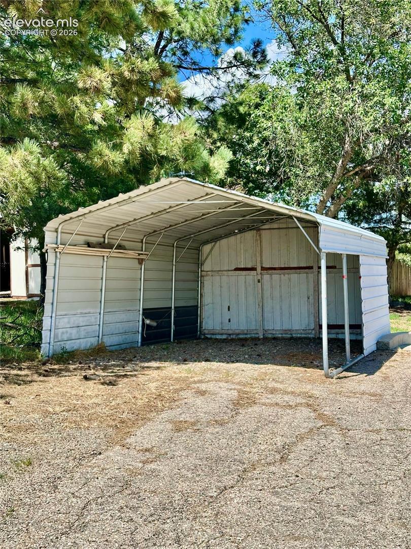 1 Car carport