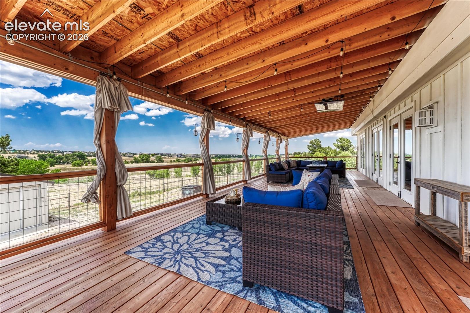 Covered back deck