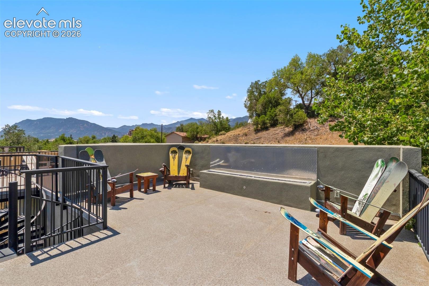 Private deck off living room