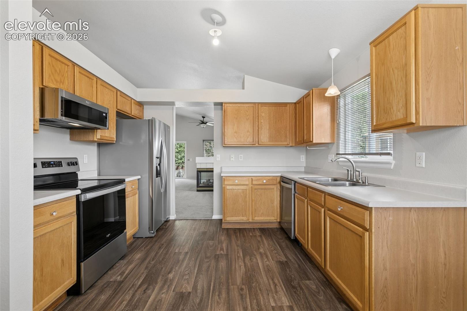 Photo 9 of 5631 Vermillion Bluffs Drive, Colorado Springs