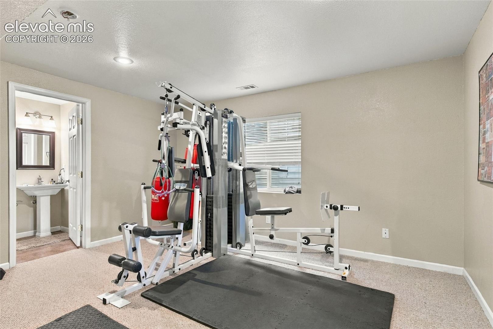 Basement bonus room/ office