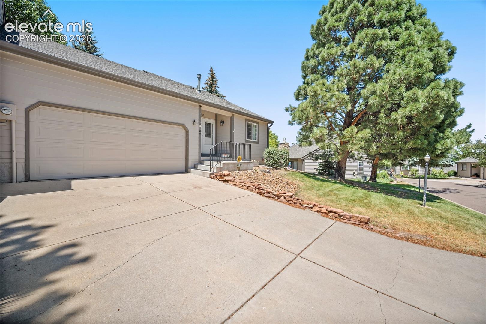Photo 7 of 180 Cobblestone Drive, Colorado Springs
