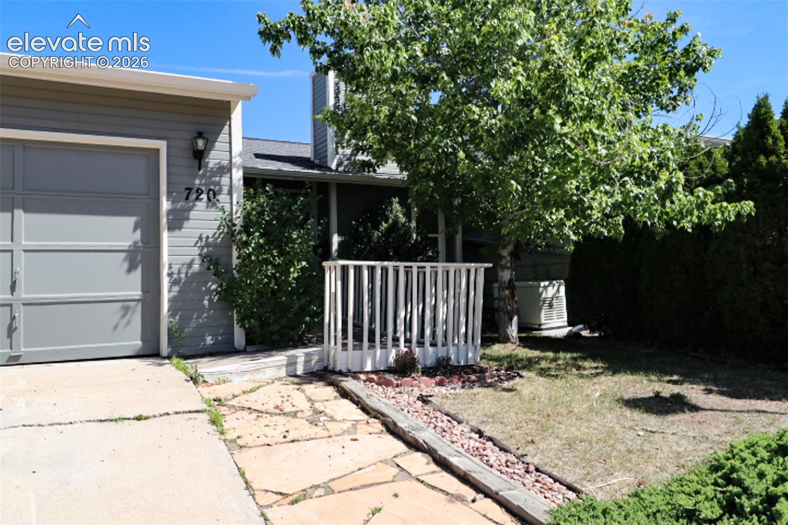 720 San Gabriel Pl, Colorado Springs, CO 80906