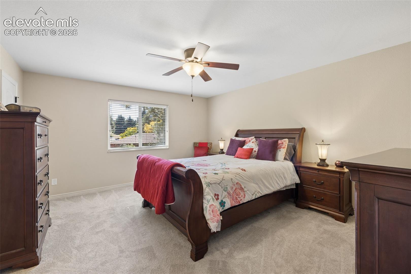 Primary bedroom with en-suite 3/4 bath