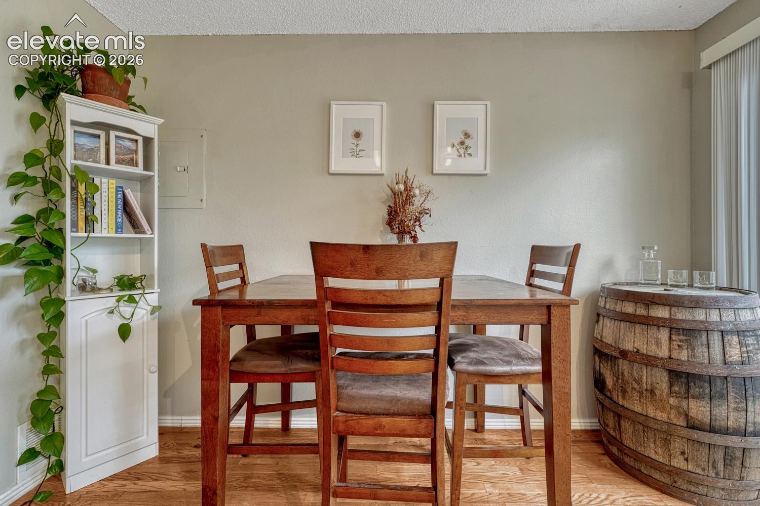 Dining area in the kitchen