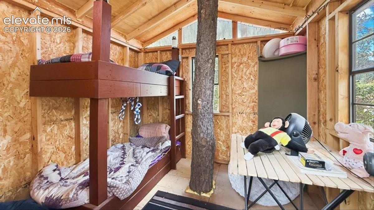 Tree house