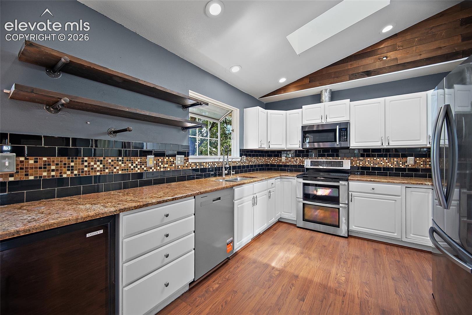 Photo 11 of 11559 Cranston Drive, Peyton