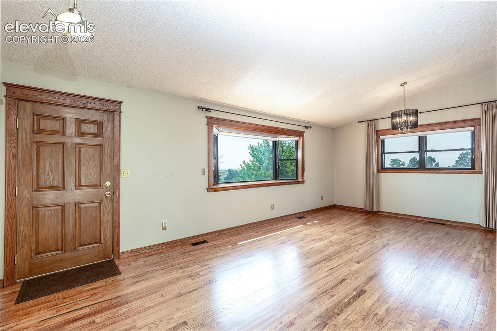 730 Quail Dr, Colorado Springs, CO 80930