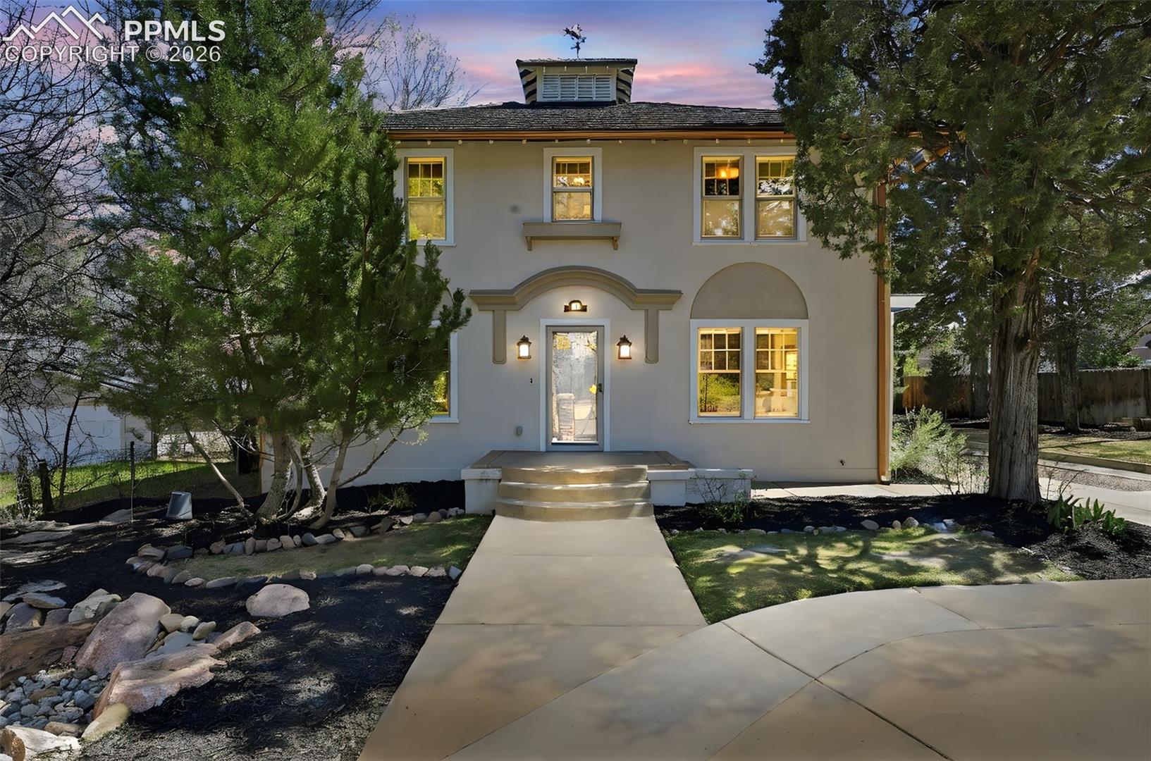 Featured Listings Featured Listings