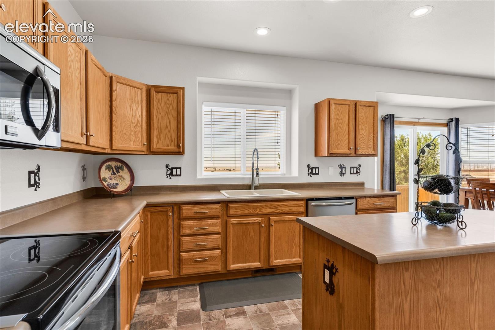 Photo 19 of 1683 Woodpark Drive, Colorado Springs