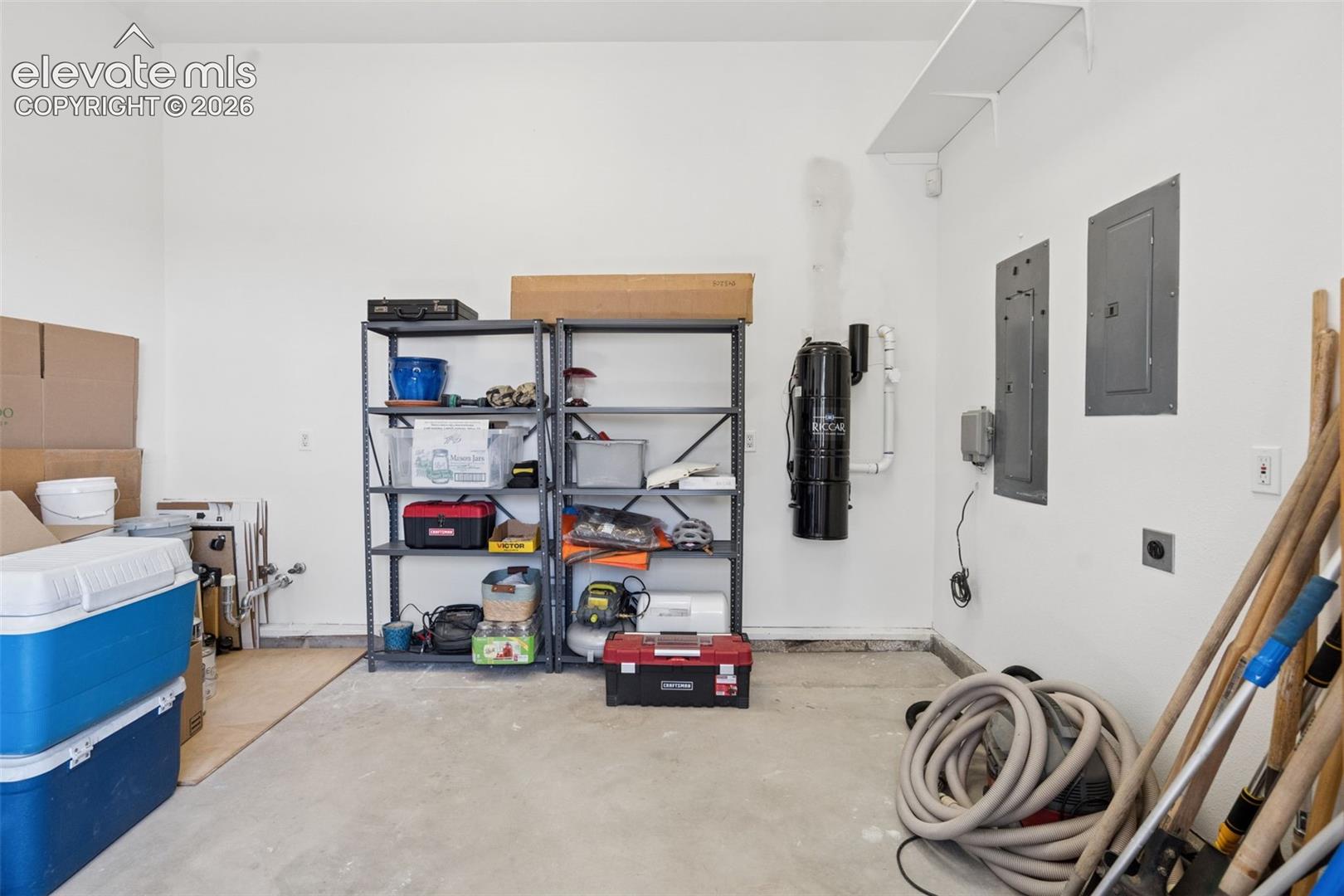 Workshop off Garage