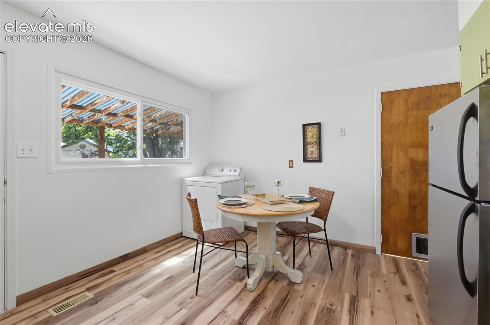 Photo 11 of 110 N Brentwood Drive, Colorado Springs