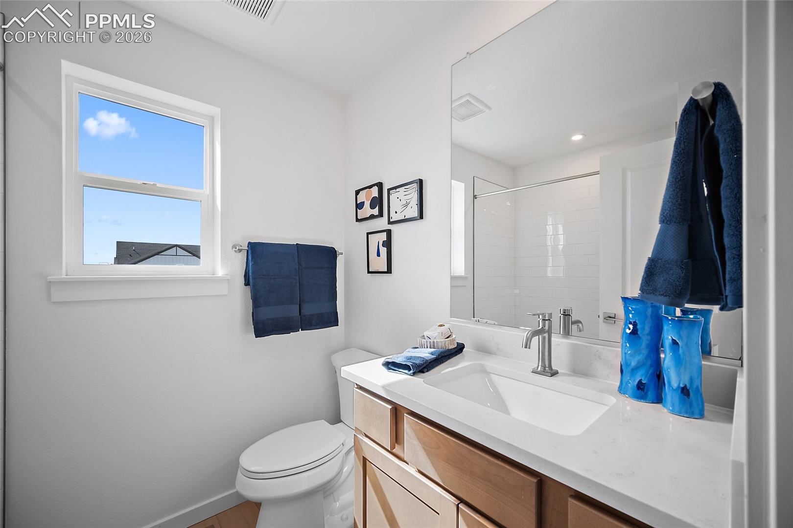 Photo 13 of 840 Beckton Heights, Colorado Springs