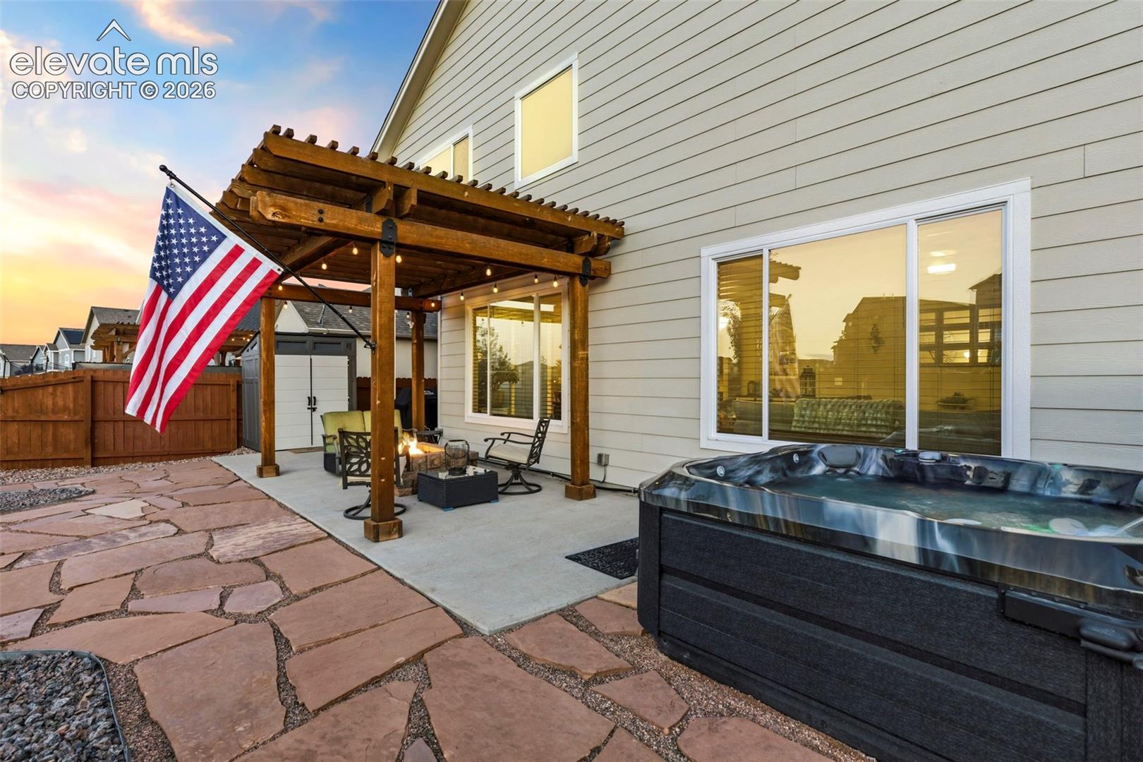 Dine al fresco or enjoy gorgeous mountain sunset views from the comfort and privacy of the fully-fenced backyard