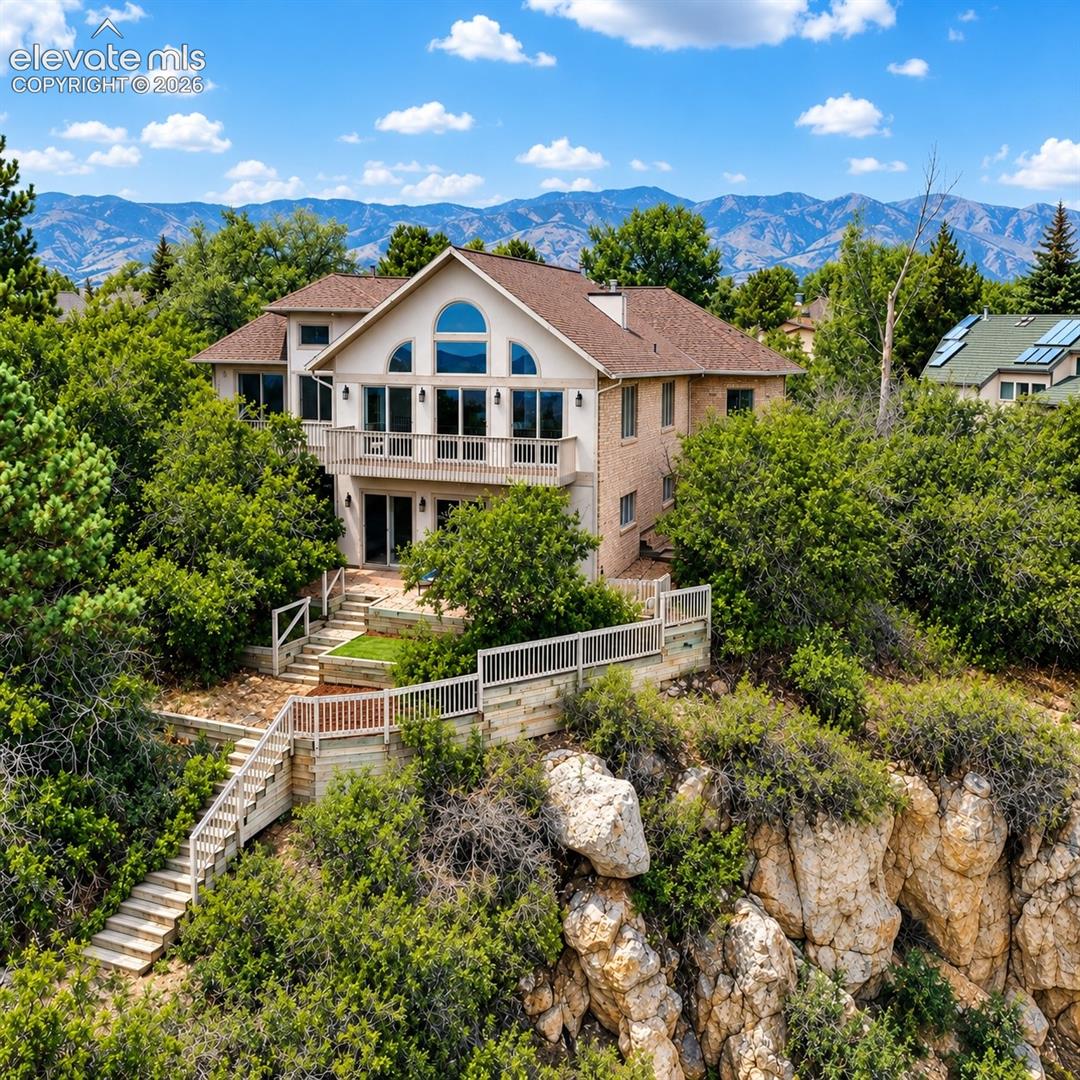 110 Sunbird Cliffs Ln, Colorado Springs, CO 80919
