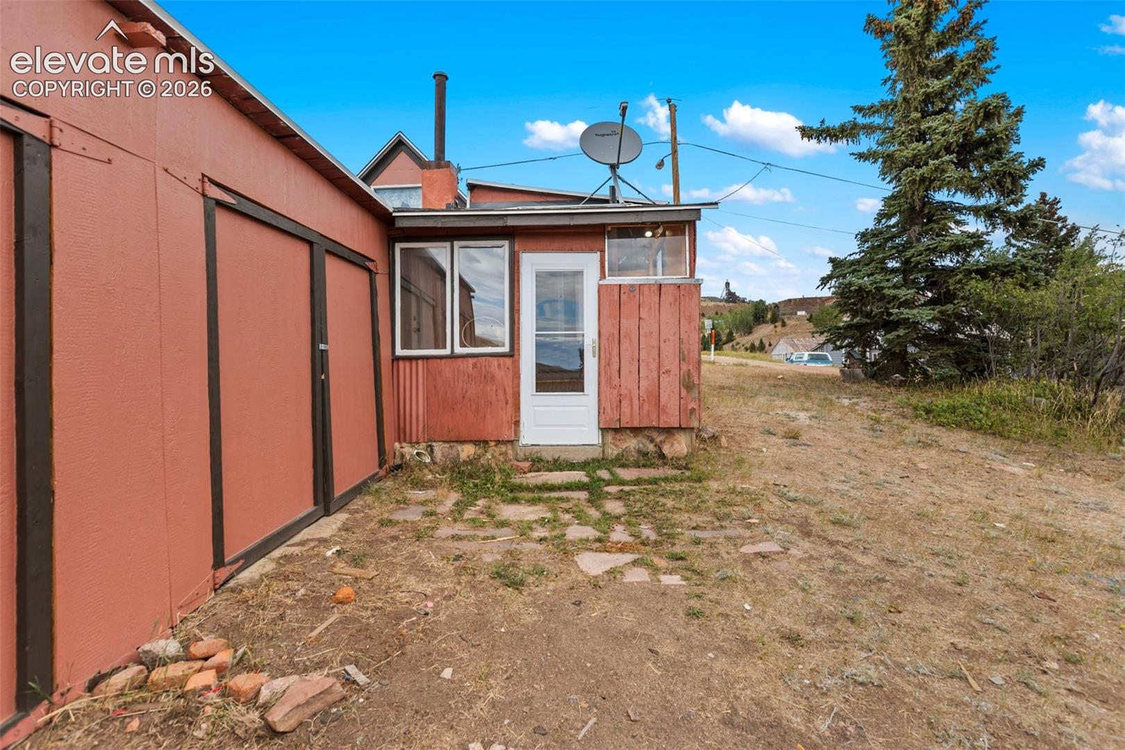 Photo 37 of 102 Spicer Avenue, Victor