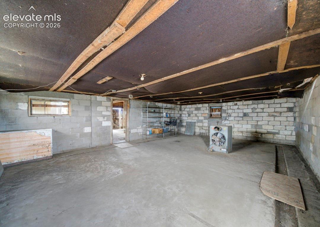Middle room in barn