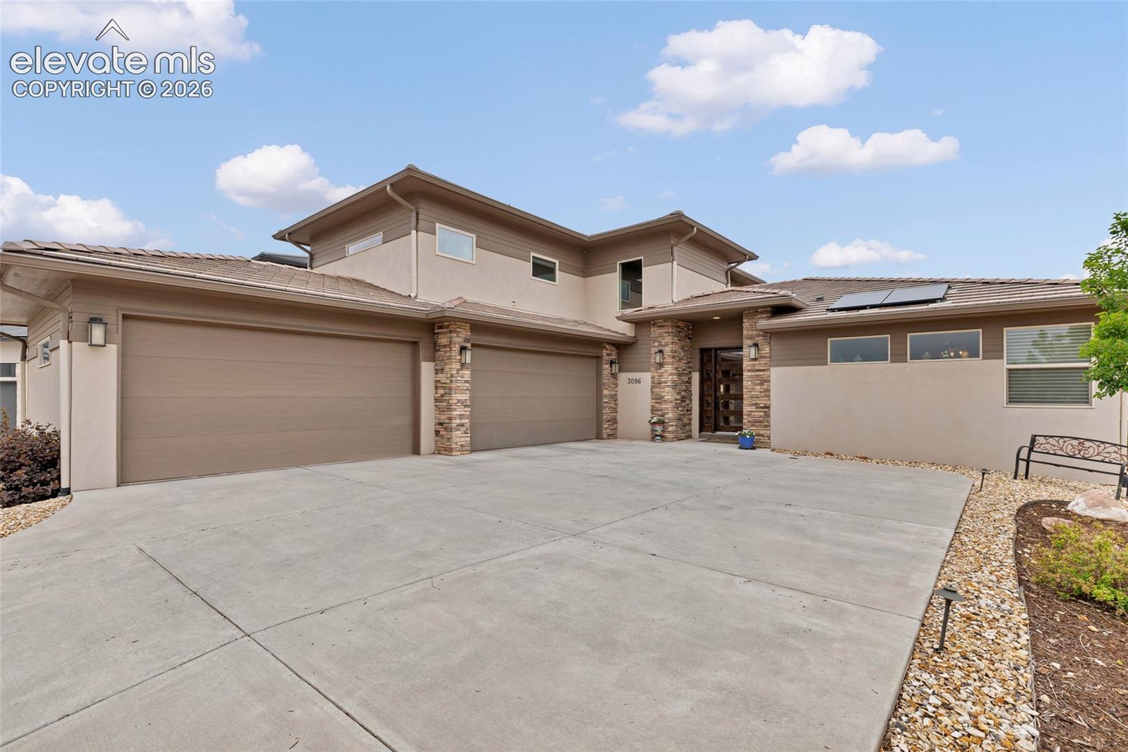 3096 Cathedral Park Vw, Colorado Springs, CO 80904