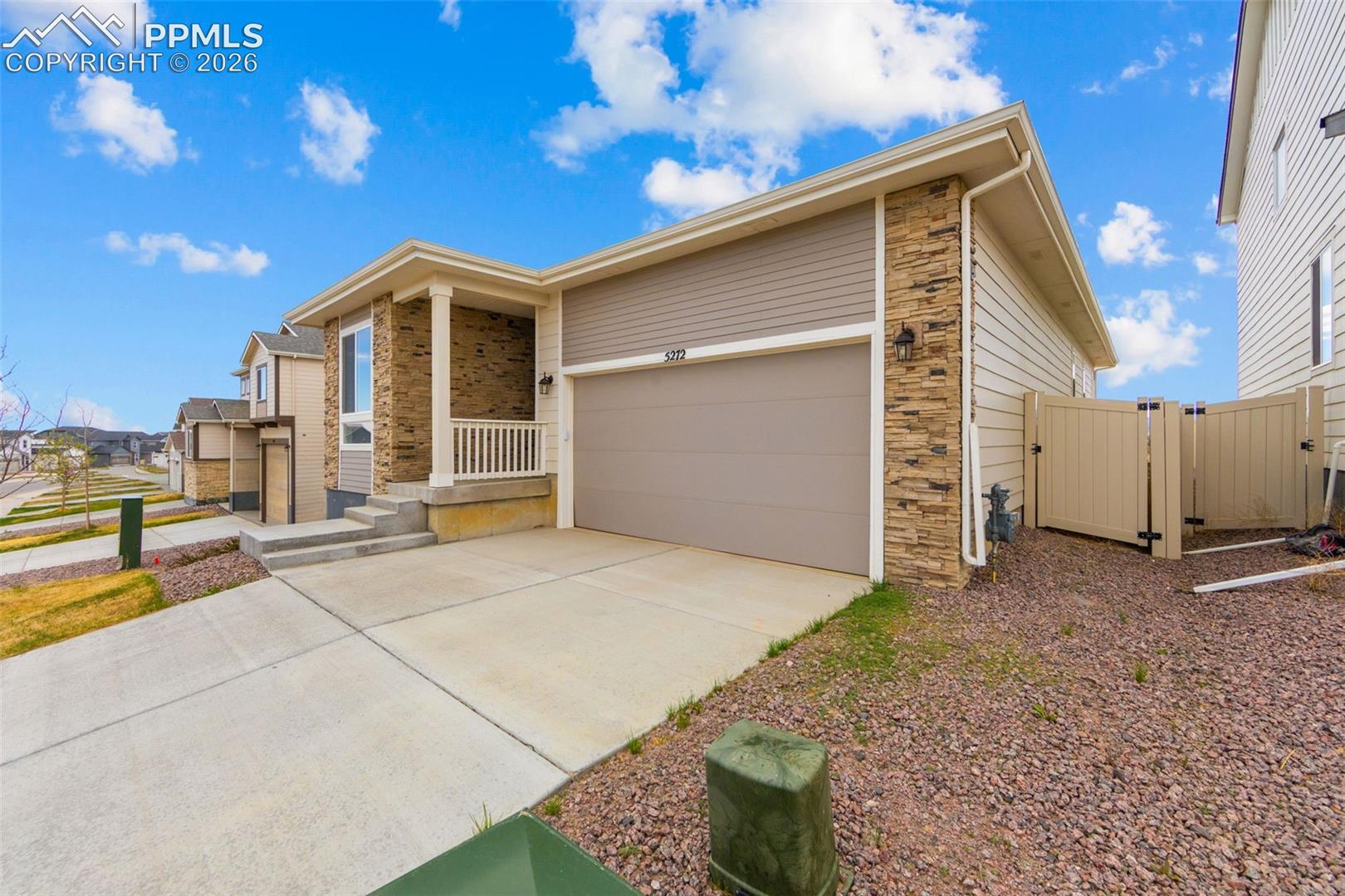 5272 Sidewinder Dr, Colorado Springs, CO 80925