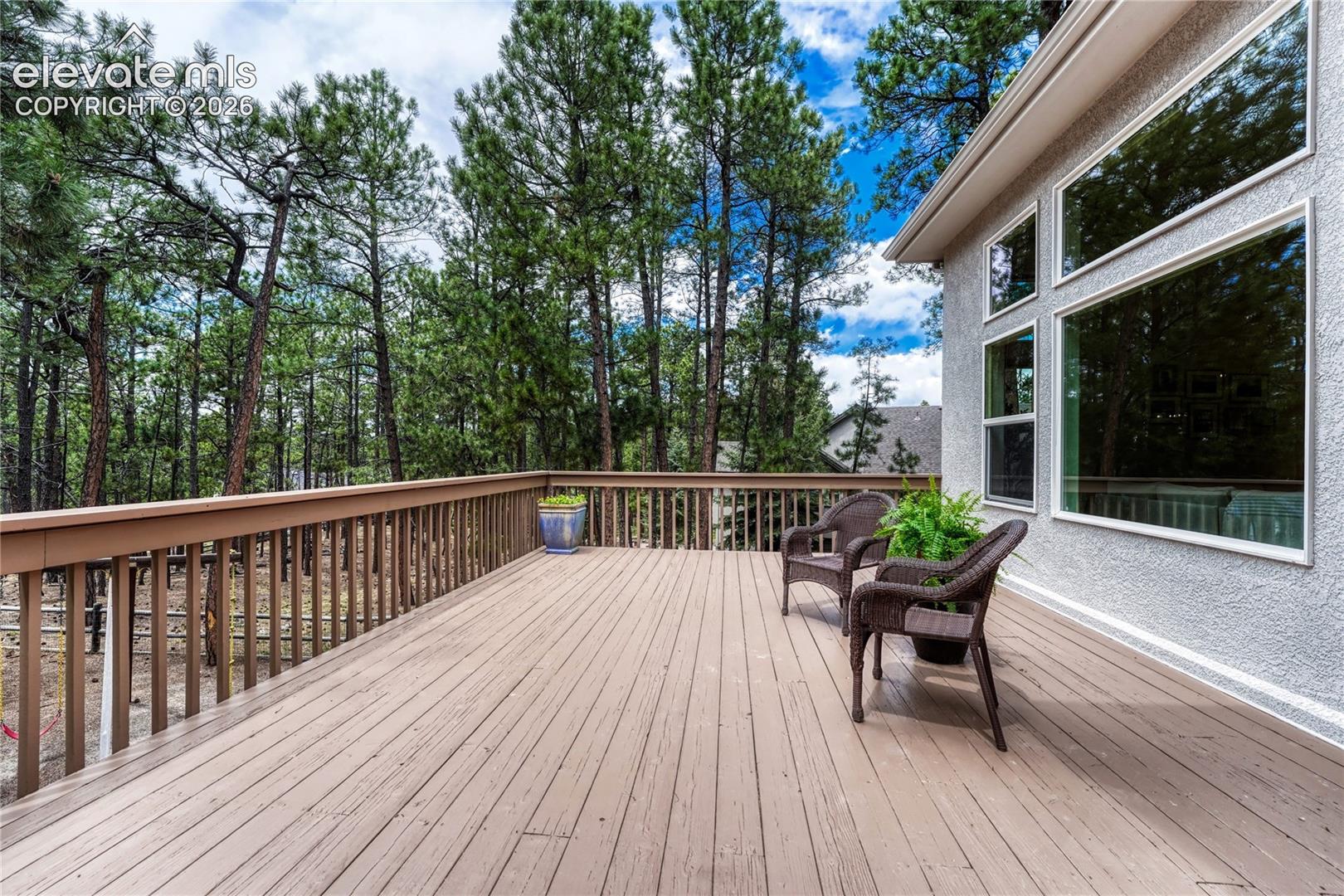 Ample space for dining, lounging or entertaining!