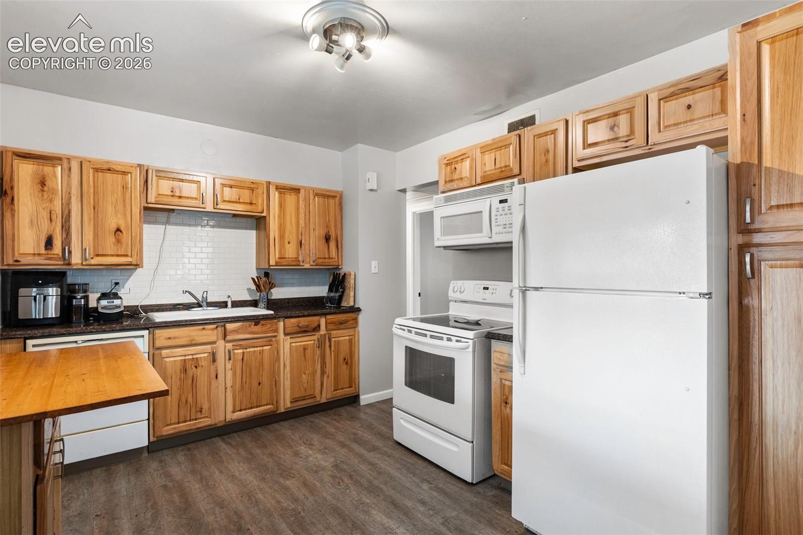2415 Meade Ave, Colorado Springs, CO 80907