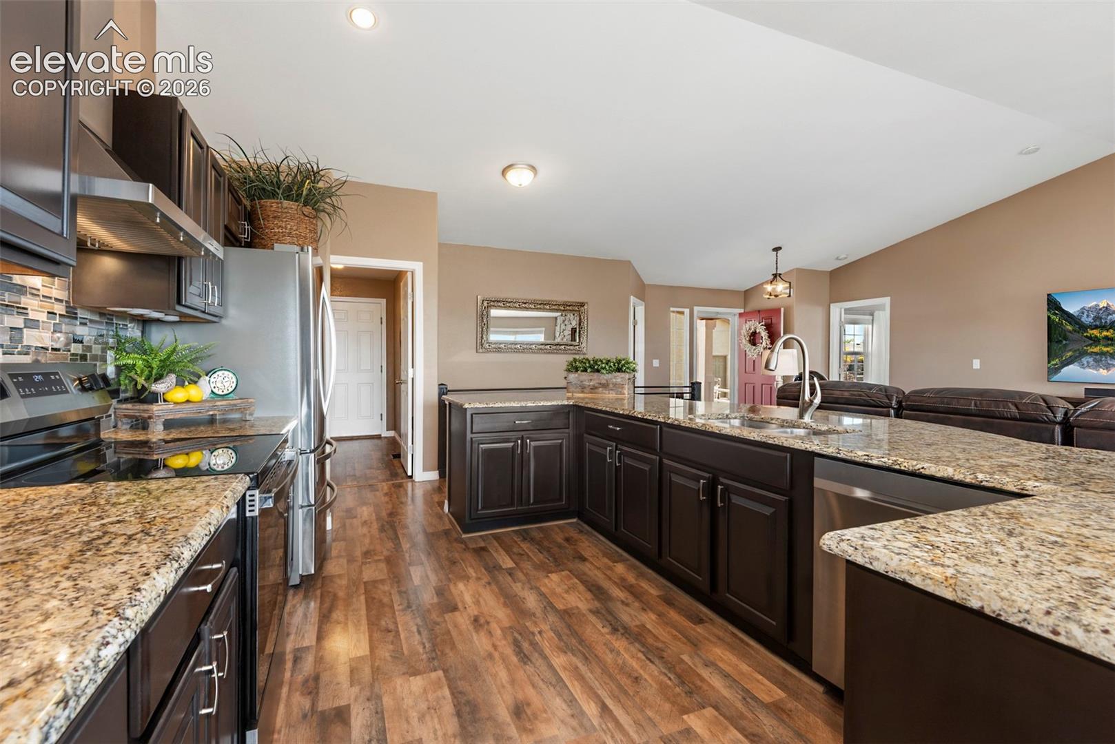 Perfect Kitchen, Views, Storage, Views, Stainless Steel Appliances, Views, Plenty of Space for Everyone