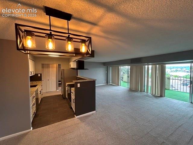 Photo 6 of 411 Lakewood Circle #B-428, Colorado Springs