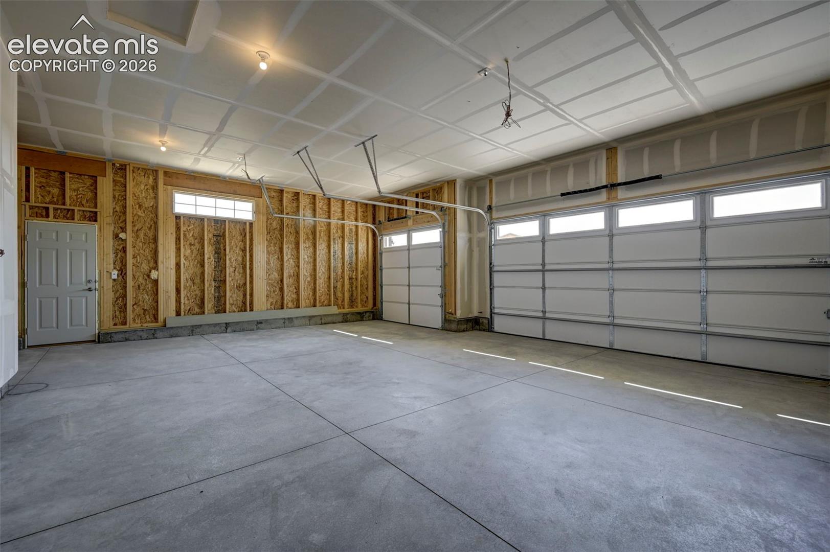 3-car garage