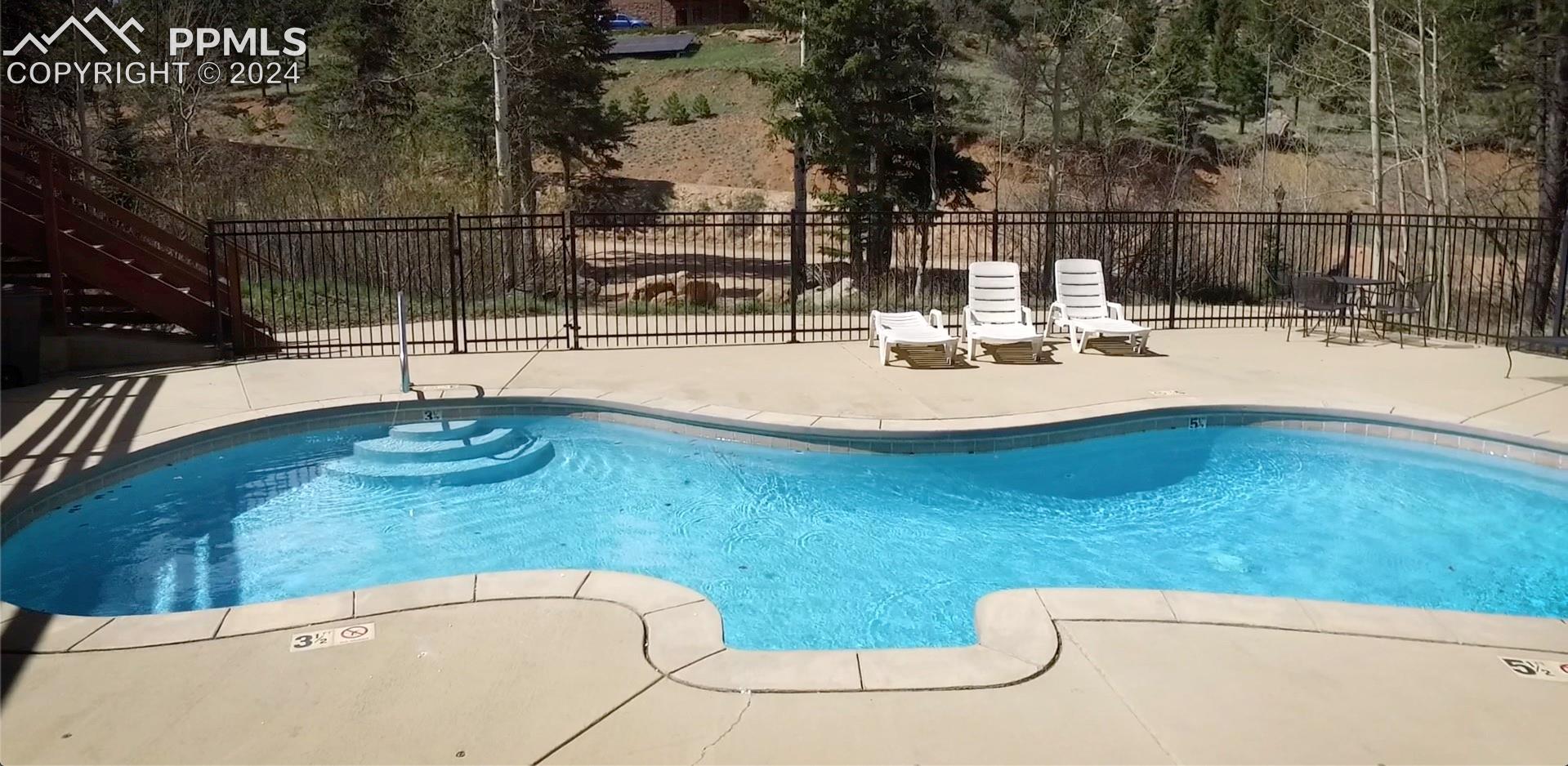 272 Fern Valley Rd, Manitou Springs, CO 80829