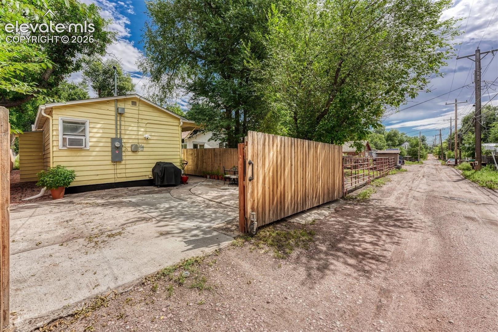 Photo 18 of 2317 W Uintah Street, Colorado Springs