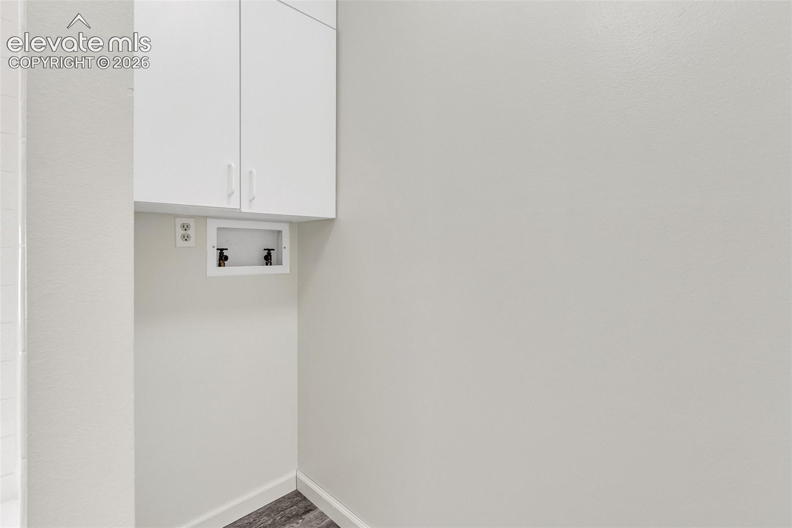 Laundry conveniently located upstairs w/bedrooms