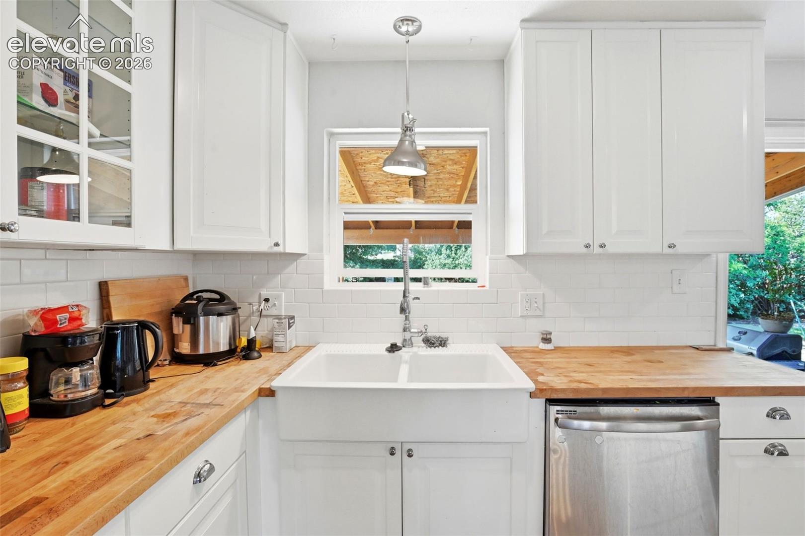 Photo 12 of 4747 Hackamore Drive, Colorado Springs
