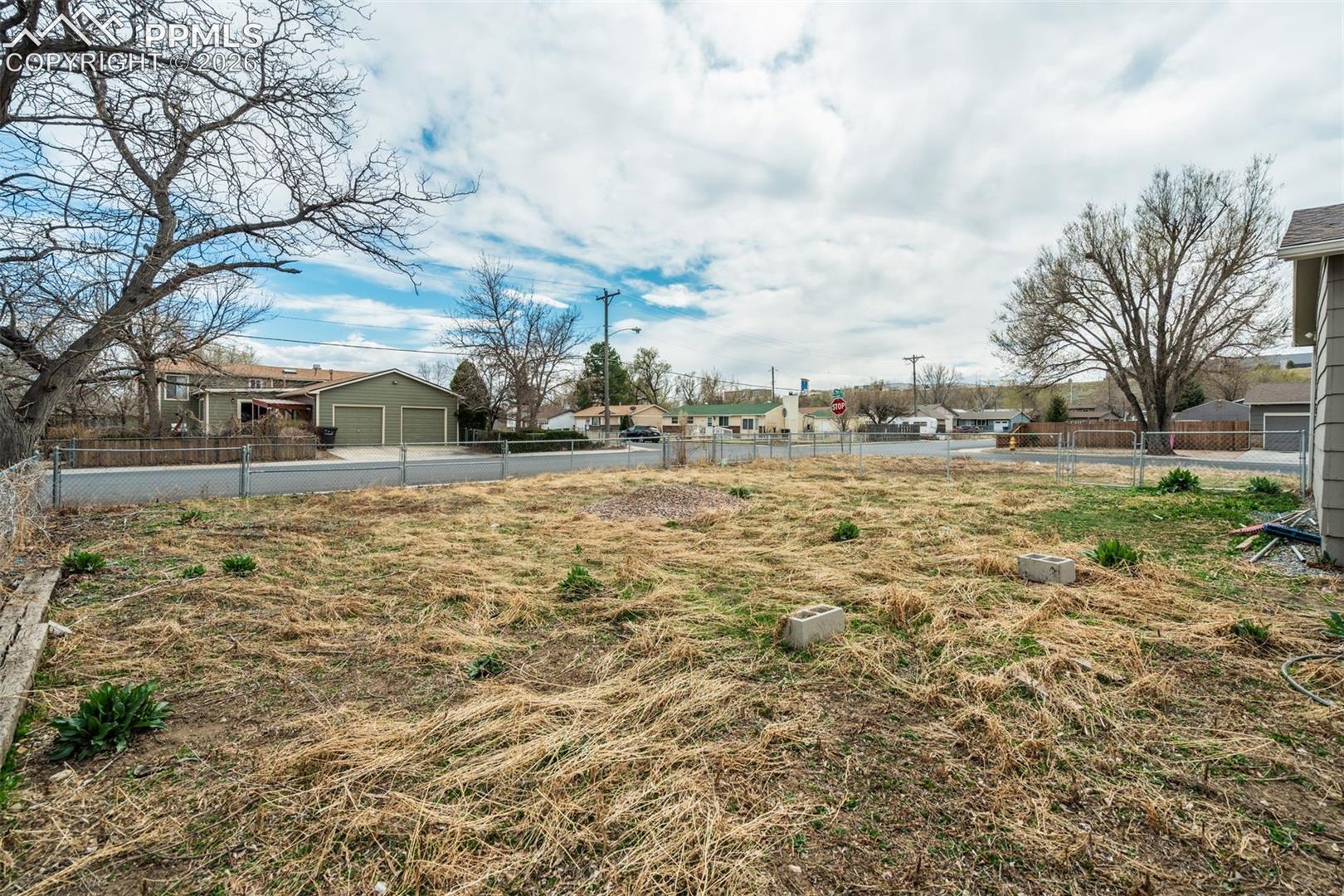 1081 Maxwell St, Colorado Springs, CO 80906