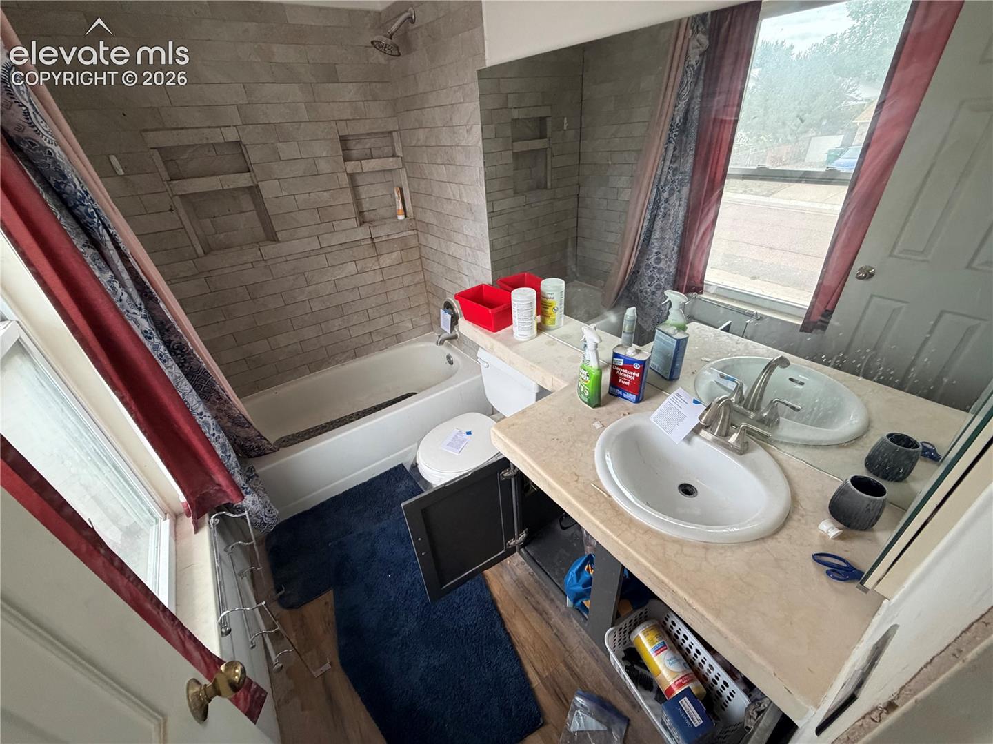 Photo 10 of 915 Crandall Drive, Colorado Springs