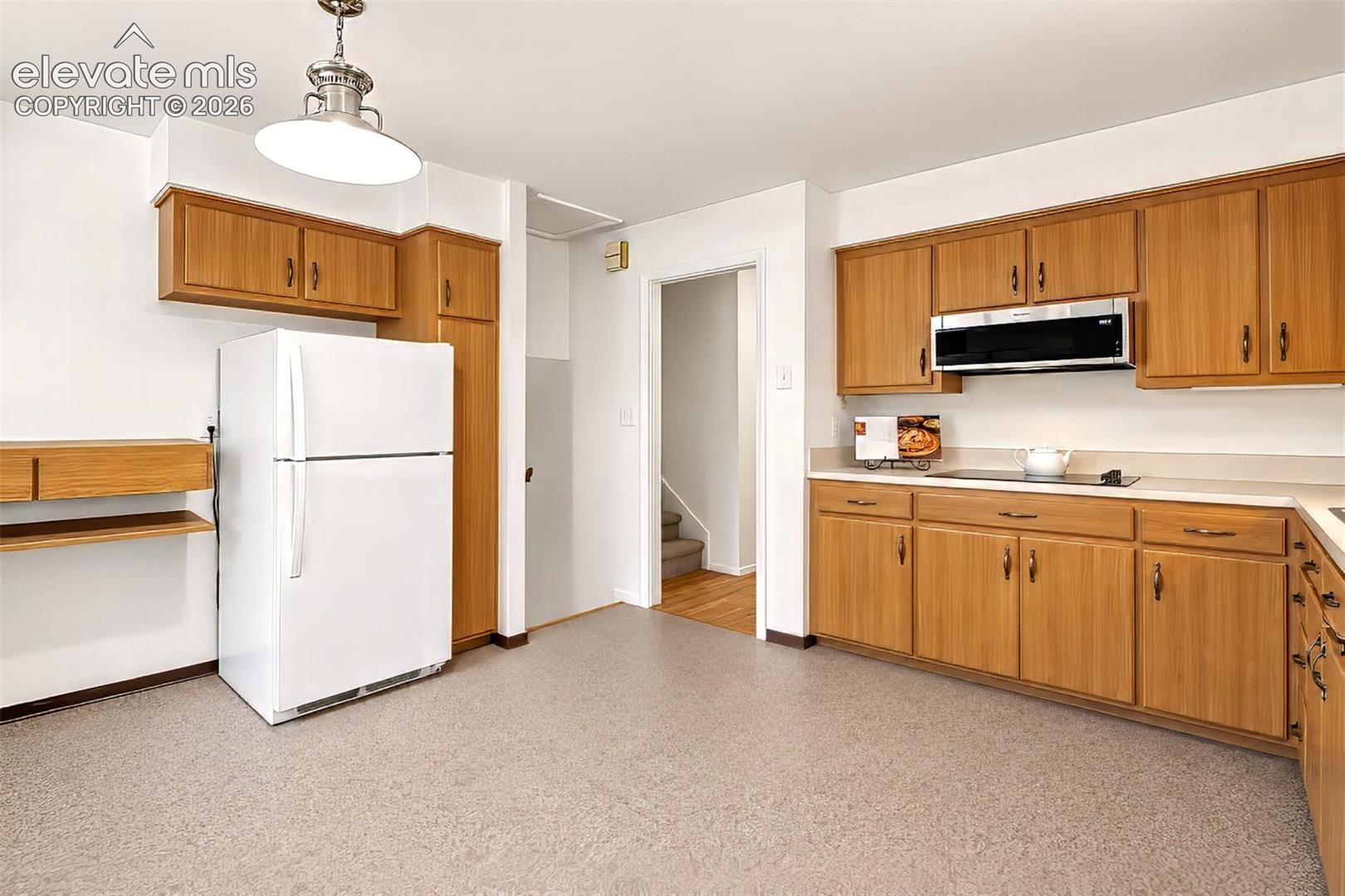 Photo 6 of 2406 N Circle Drive, Colorado Springs