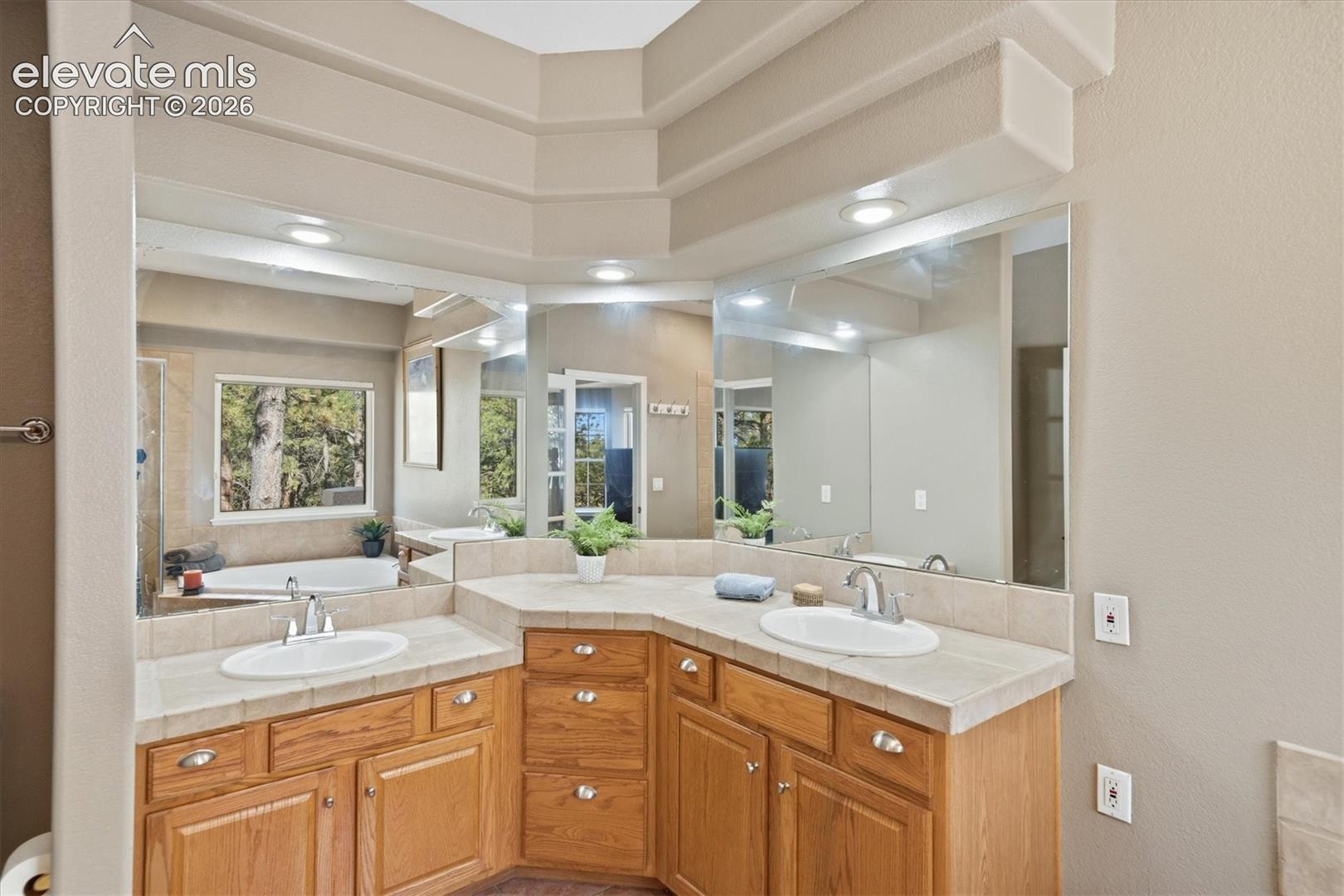 Photo 15 of 20470 Lockridge Drive, Colorado Springs