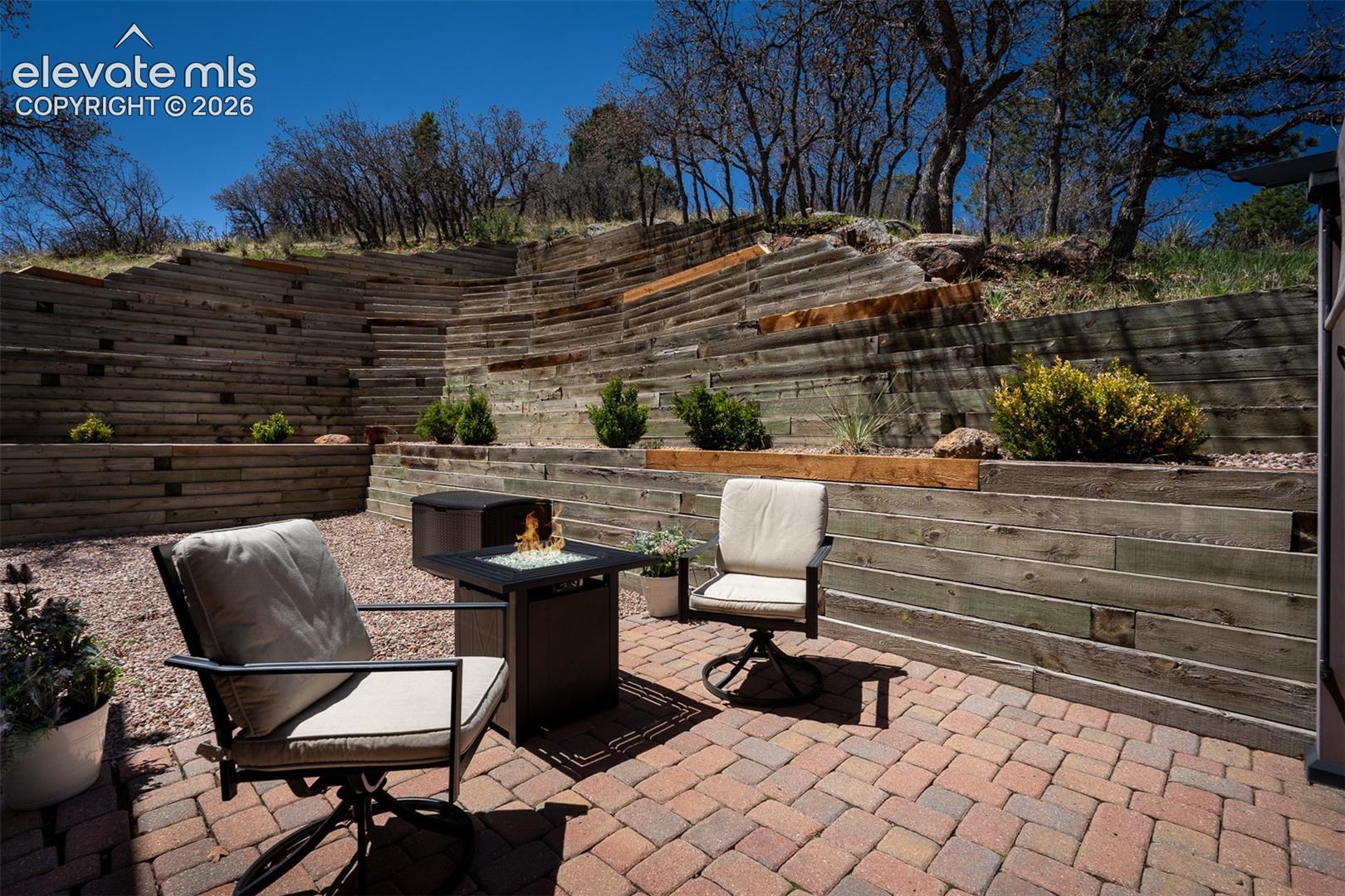 8450 Melross Court