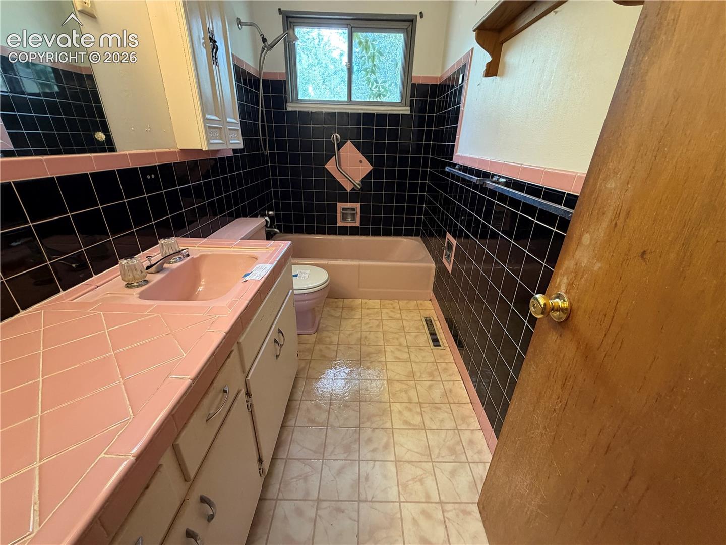 Photo 16 of 2239 Drakestone Drive, Colorado Springs