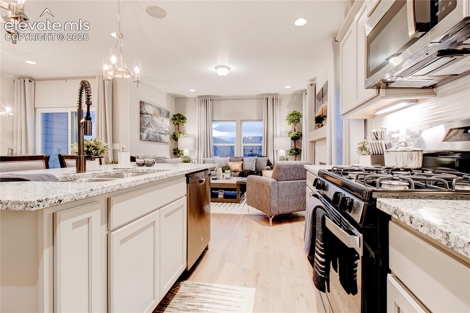 Photo 9 of 8521 Perkins Lane, Colorado Springs